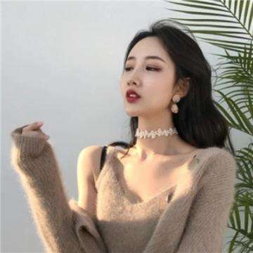 朵拉骑自行车游玩